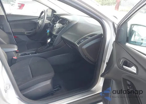 2018 Ford Focus Se z USA, uszkodzony, nr VIN 1FADP3FE3JL231837